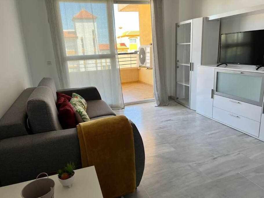 1 rooms con garaje frente Puerto Estepona - 4