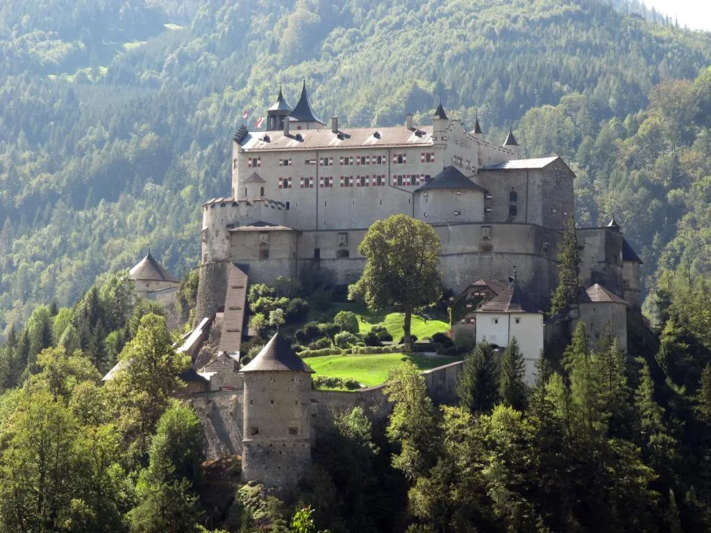 Der Burgblick-Adults Only, hotel in Werfen