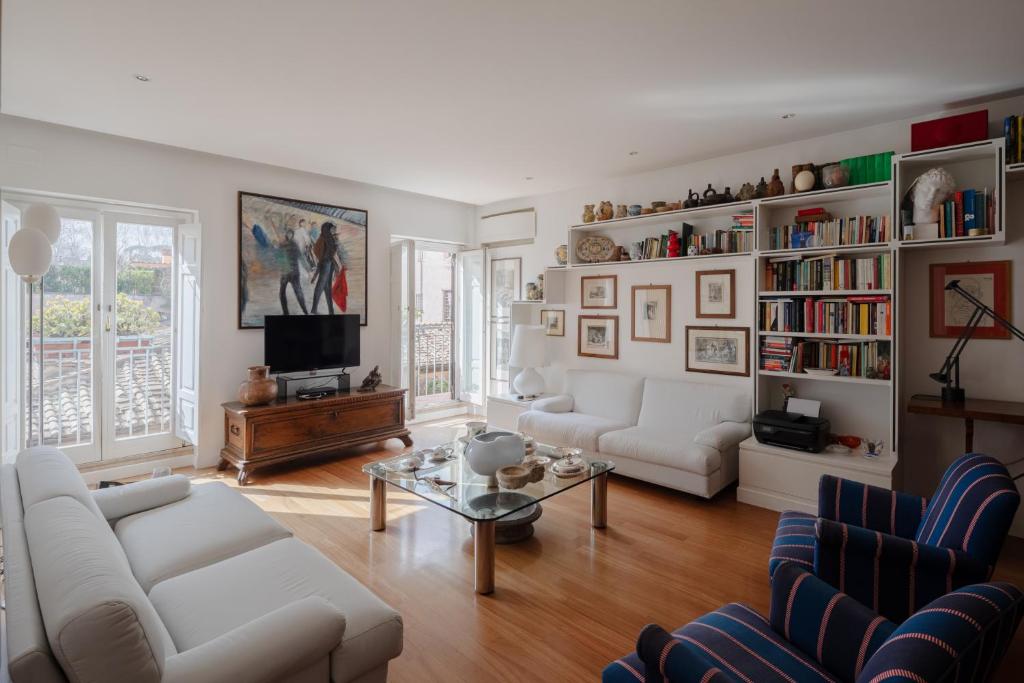 Cesarina Home - 1