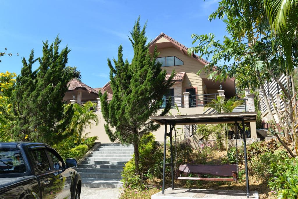 NiRVANA Khao Kho วิลล่าพักผ่อนสำหรับ 8 ท่าน ติดวัดผาซ่อนแก้ว เดิน 5 นาที สัมผัสบรรยากาศอบอุ่น เหมือนได้กลับมารวมตัวกันอีกครั้ง, Phetchabun