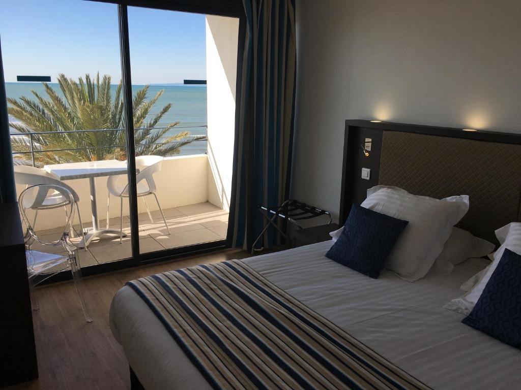 Chambre Double ou Lits Jumeaux - Vue sur Mer