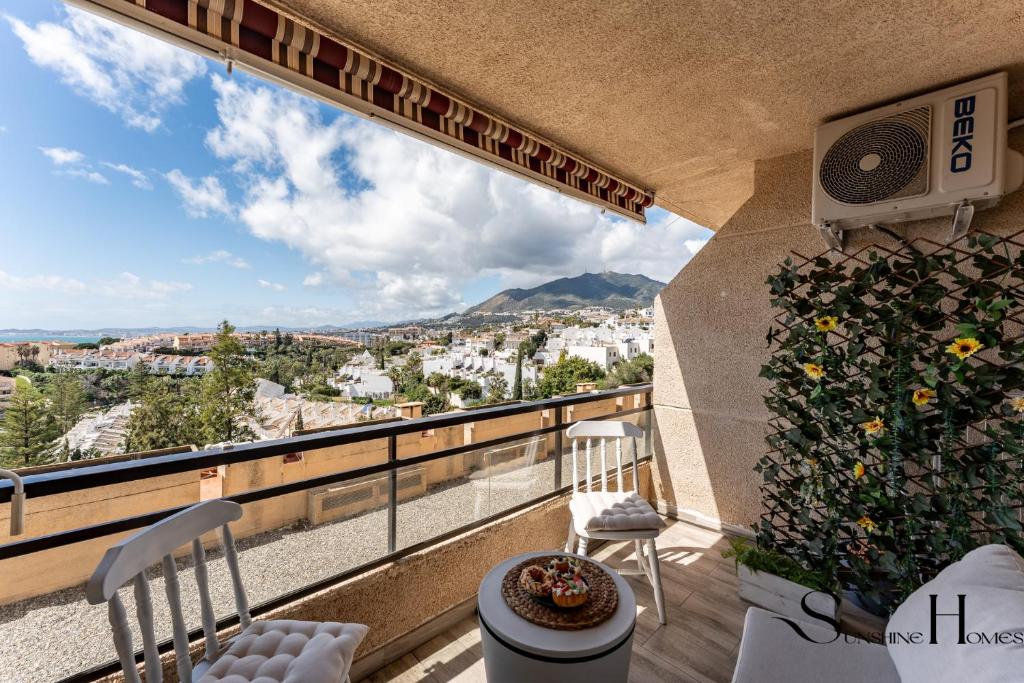 Marvelous views, pools, steps to the beach! - 2