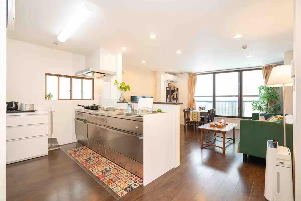 W Haus 東京晴空塔路程3分 浅草寺路程10分 超大空间独栋别墅 最多11位入住