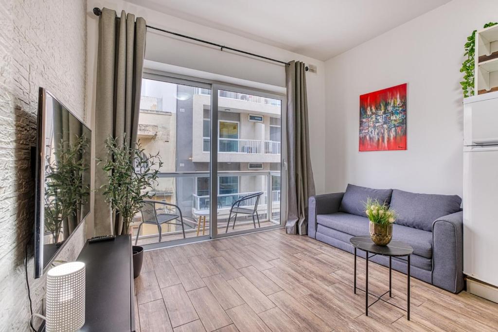Stylish 1Bedroom Studio in the heart of St Julians 301, Saint Julianʼs