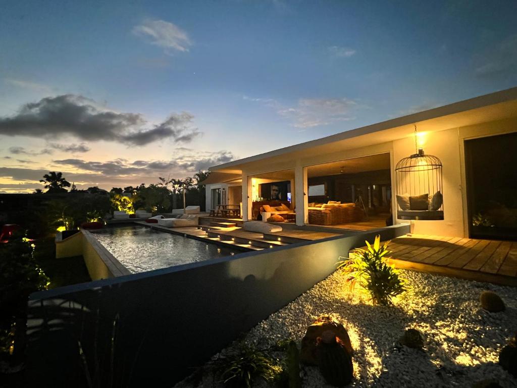 Les Voiles Bleues, Saint-François