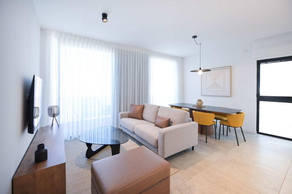 Modern renovated 2BR by HolyGuest, Tel Aviv