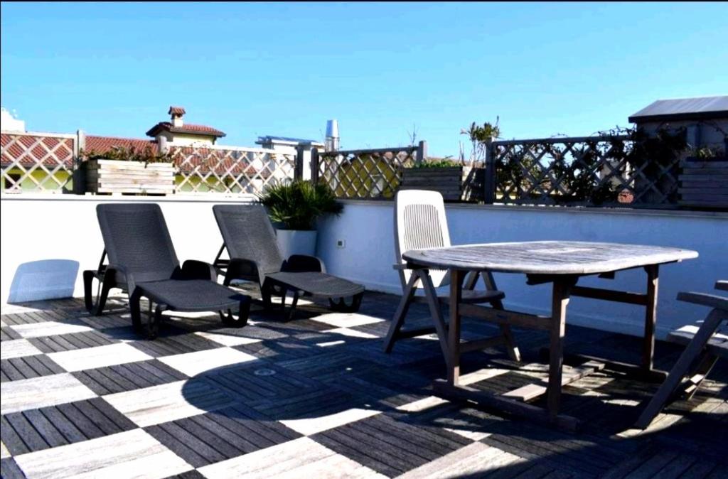 CN004 - Cesenatico, nuovo attico con terrazza e vasca idromassaggio - 2