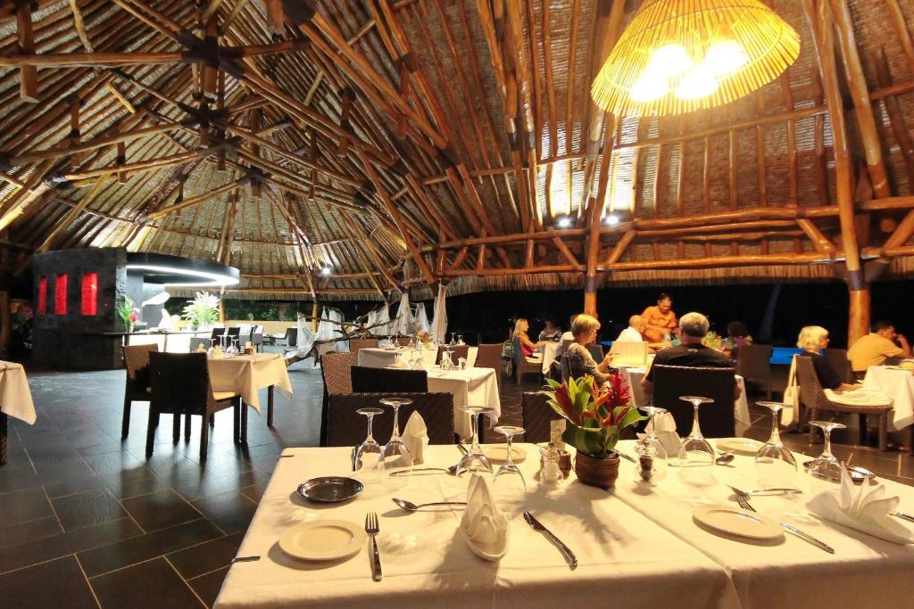 Restaurant, Hotel Maitai Lapita Village Huahine in Huahine Island