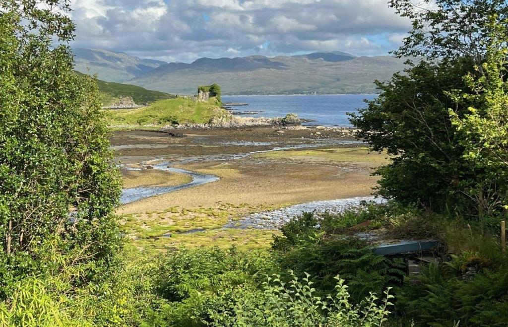 The Old Post Office, Saasaig