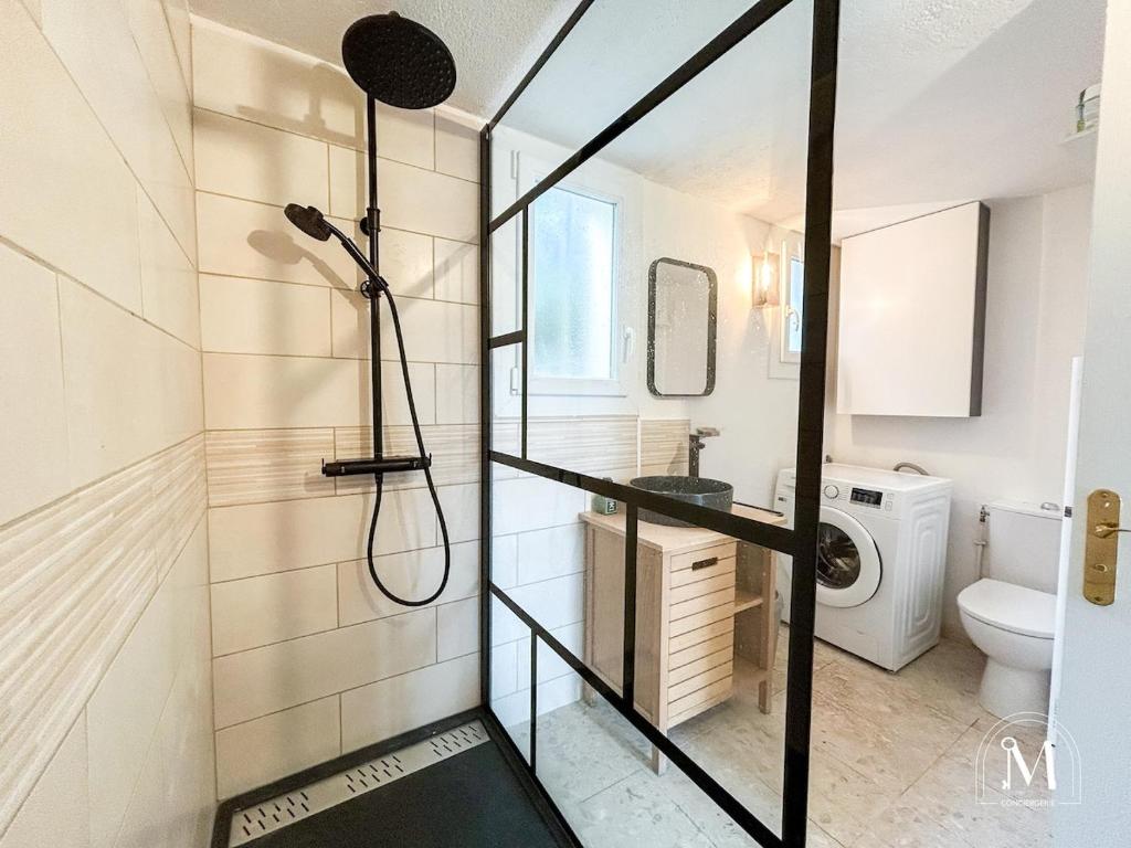 Logement avec jardinet dans résidence avec piscine - 3