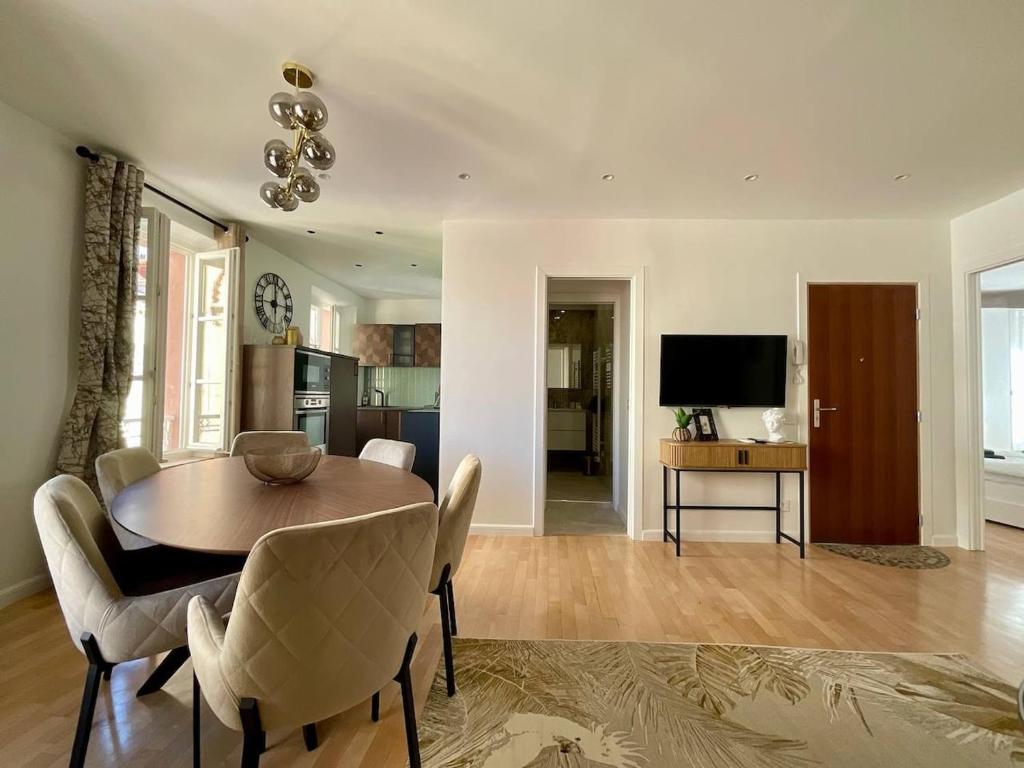 Newly renovated 3-rooms apartment in the heart of old Cannes, up to 6 persons - 3