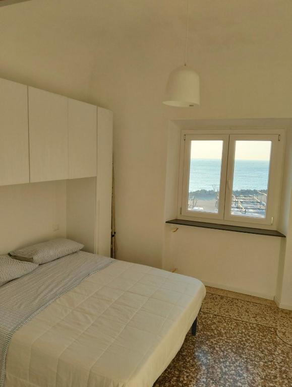 4 Finestre sul mare - 5