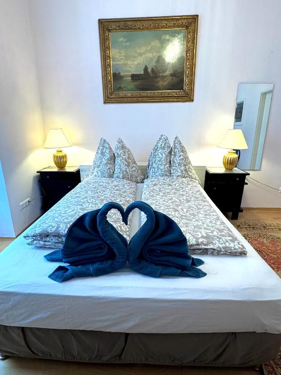 Historical Apartment In city center, Wien