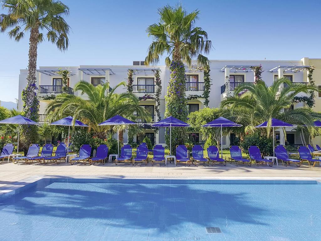 Tigaki Beach Hotel — Swimming pool in Tigaki, South Aegean