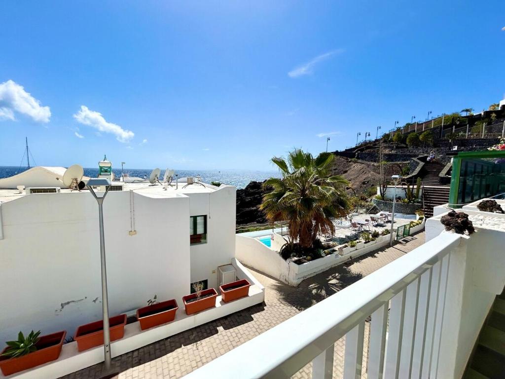 Vista al Mar - sea view apartment by JK Lanzarote - 5