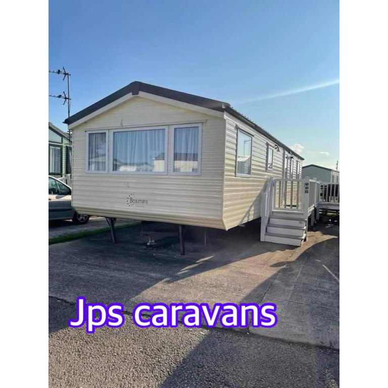 Junes caravan, Kinmel Bay