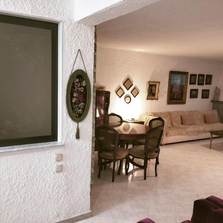 PALIOKTIMA - SLEEP n GO, Néon Rýsion