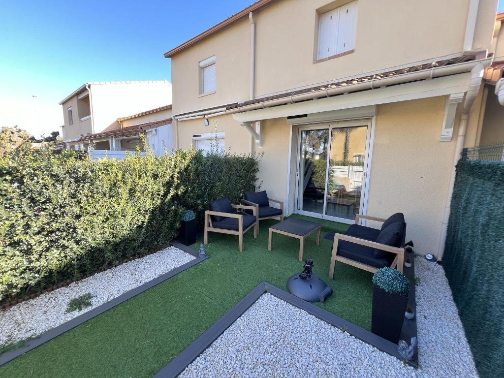 Pavillon 6 pers + Terrasse + à 450m de la mer - FR-1-781-93 - 2