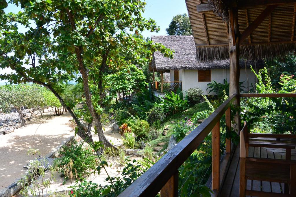 Coco Komba Lodge photo