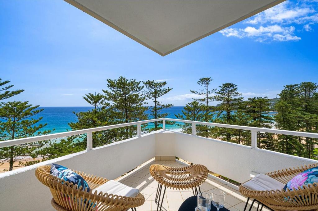 Best Beachfront Location In Manly w Stunning Views, Sydney
