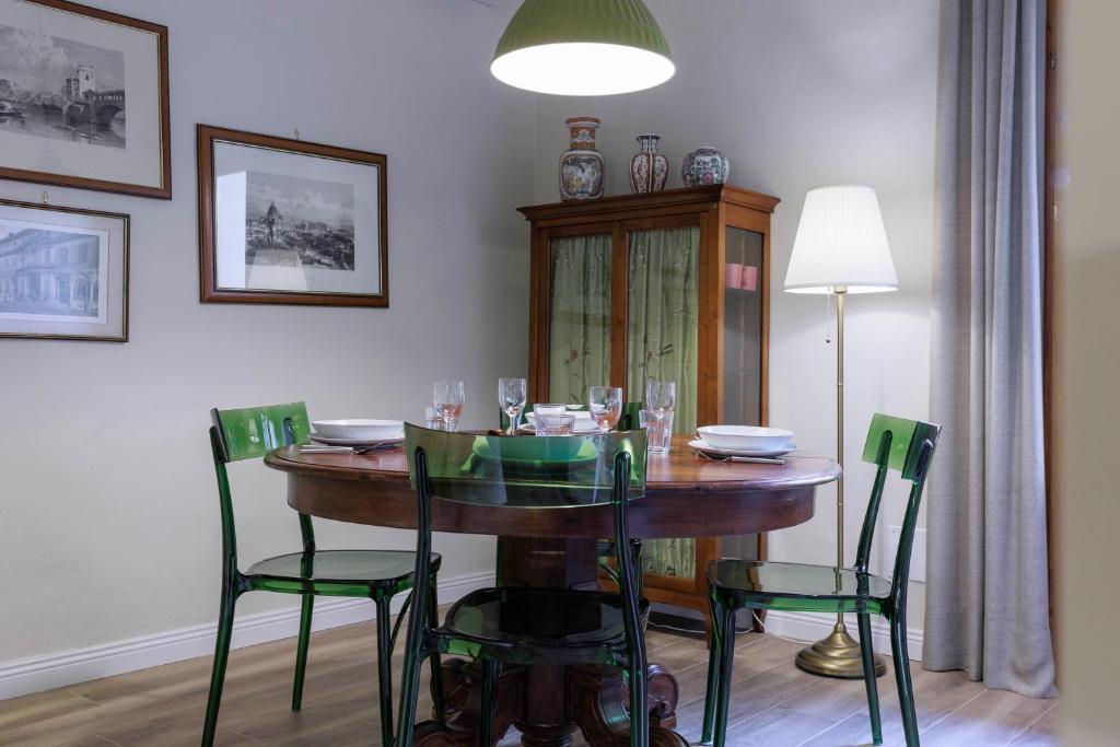 Oltrarno Elegant Apartment - 4