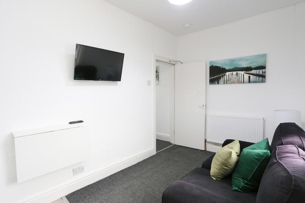 Ice Blast 1 Bed Pleasure Beach, Blackpool