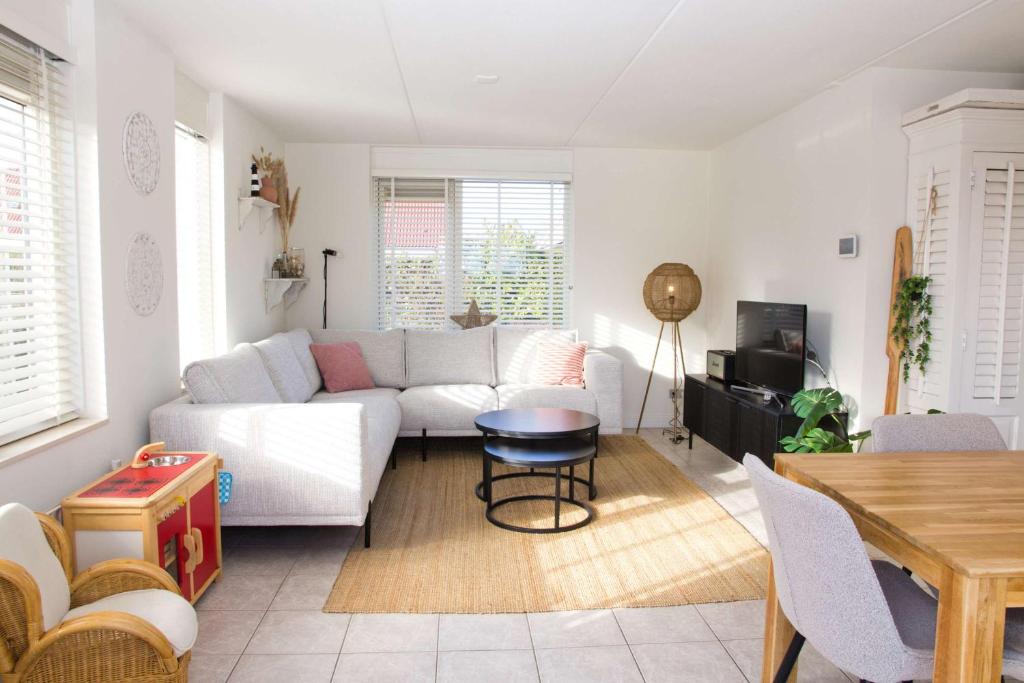 Hello Zeeland - Vakantiehuis Dunen260, Breskens