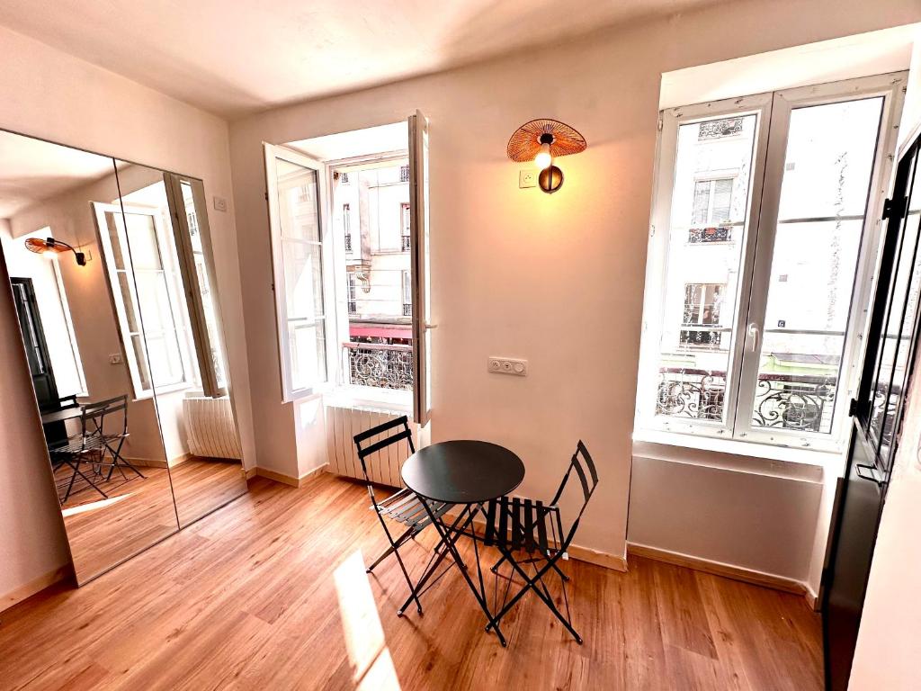 Sunny Paris studio in the heart of 11ème - 2