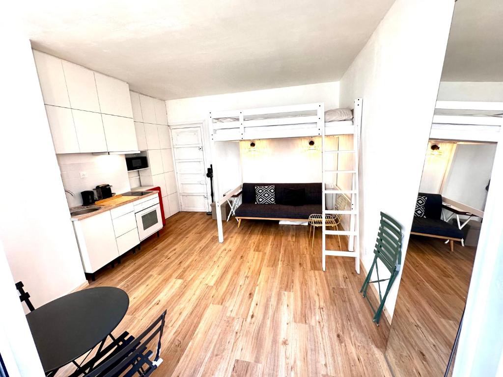 Sunny Paris studio in the heart of 11ème - 5
