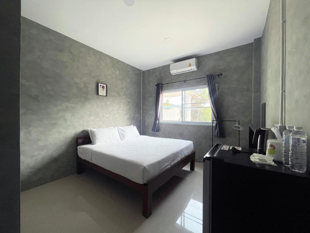 Soysiam, Ban Huai Lat