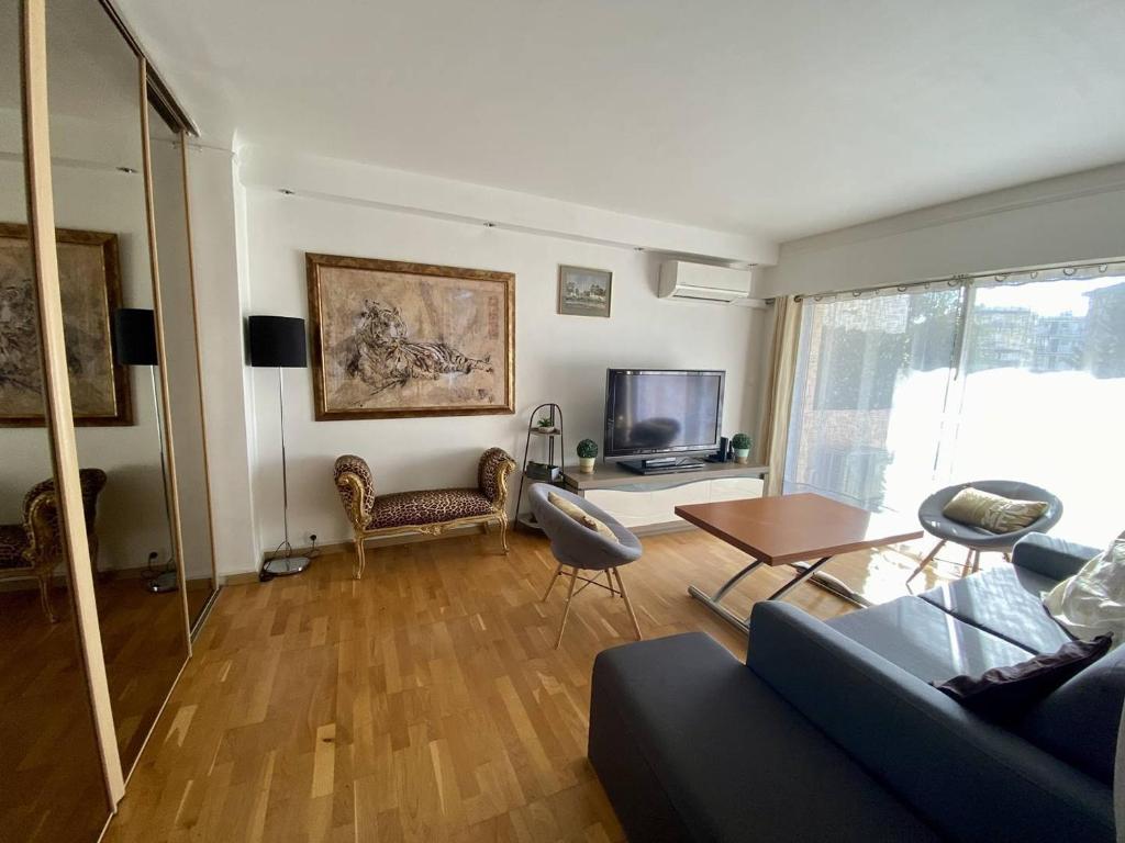 Cannes proche Croisette - 2P tout confort terrasse - 2