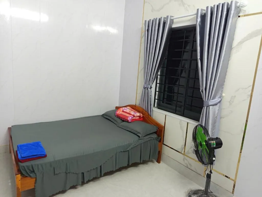 Nhà Nghỉ Thanh Lan, hotel in Tân Hòa Ðông