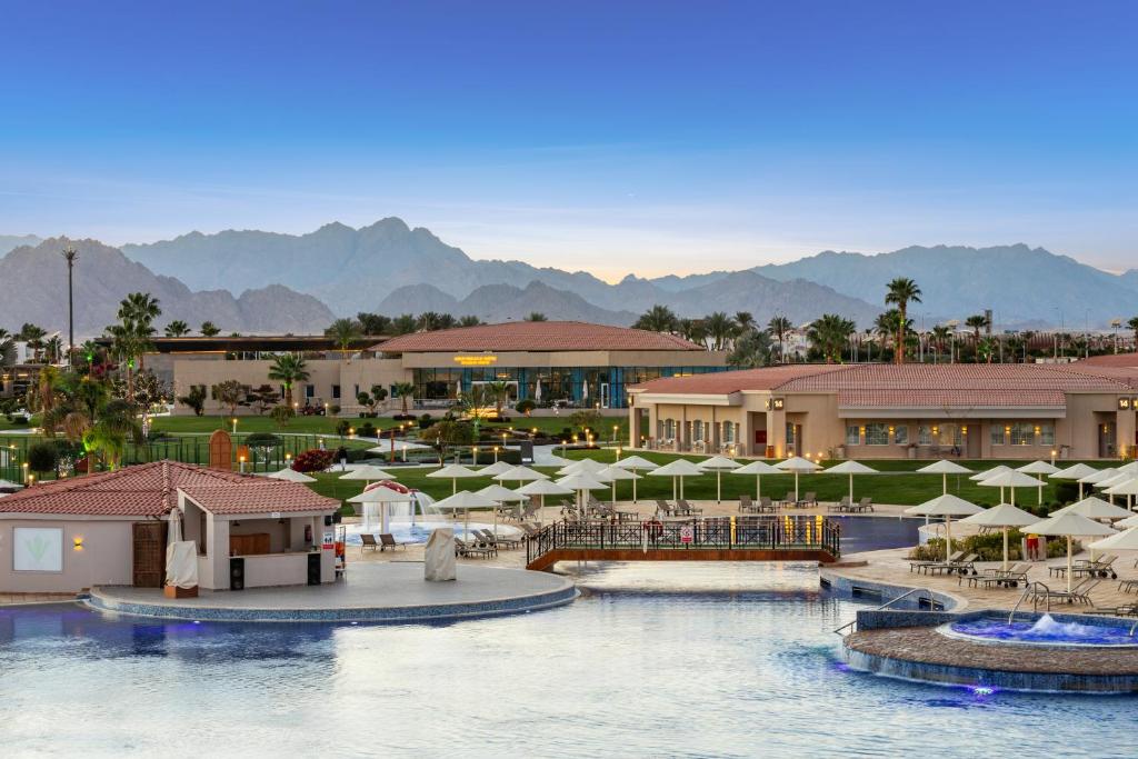 Rixos Golf Villas And Suites Sharm El Sheikh — Swimming pool in Sharm El Sheikh, Red Sea