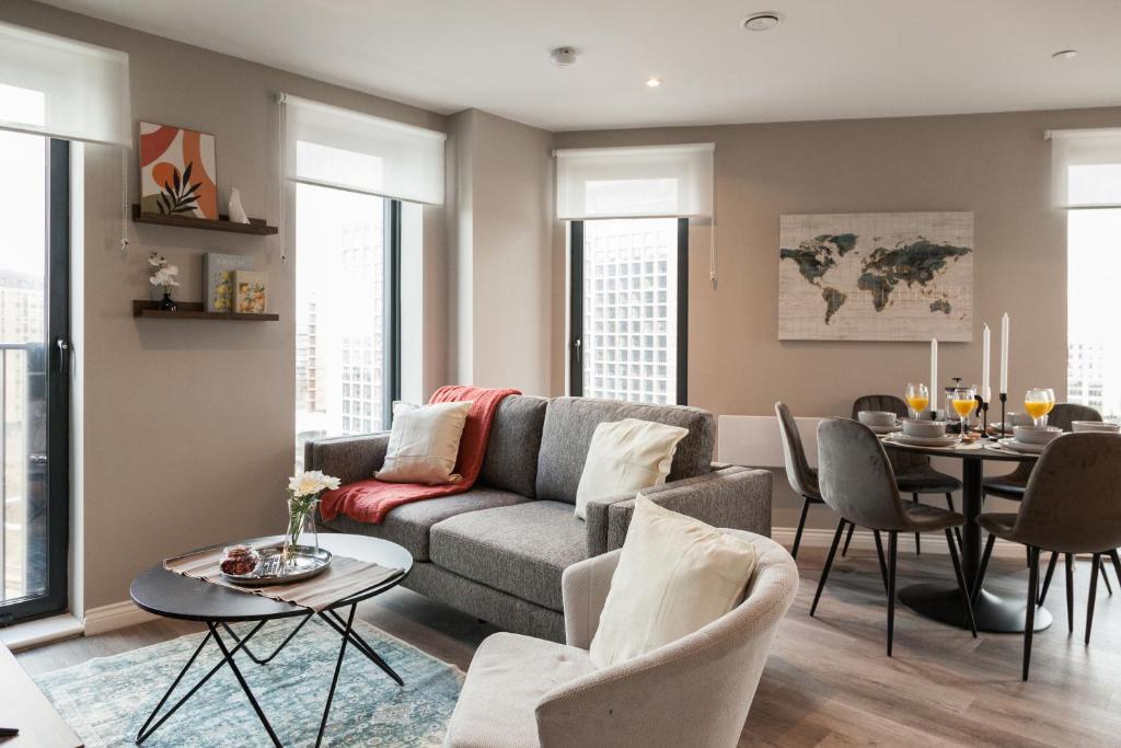 2 Bed Flats near Station & City Centre - Sleeps 6, Leeds