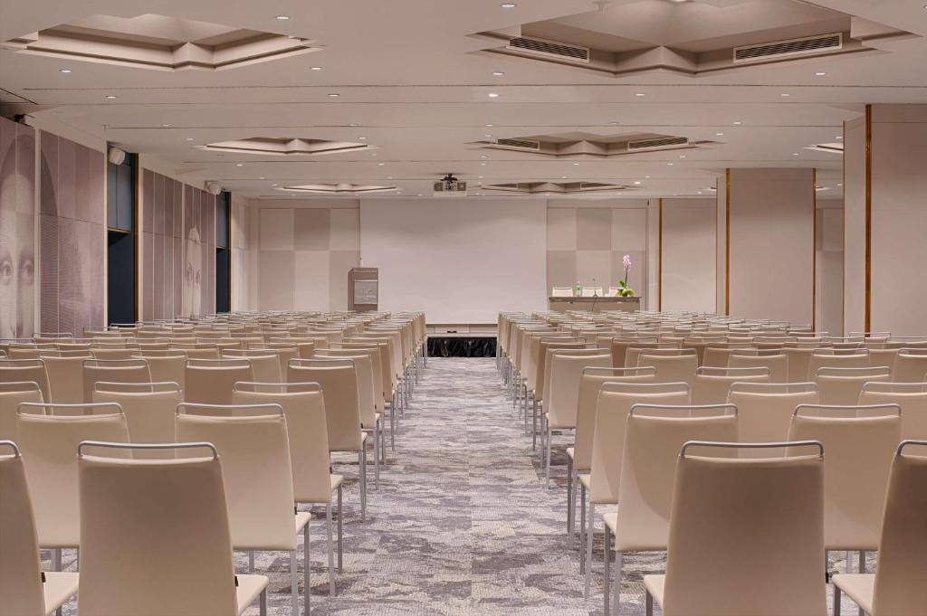 Tárgyalóterem/bálterem