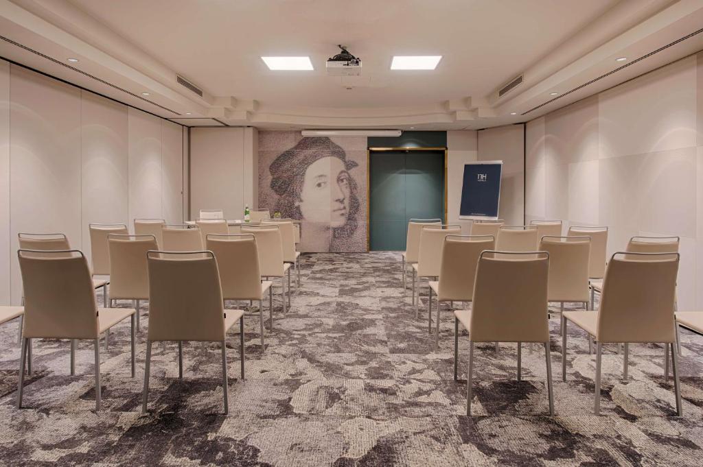 Tárgyalóterem/bálterem