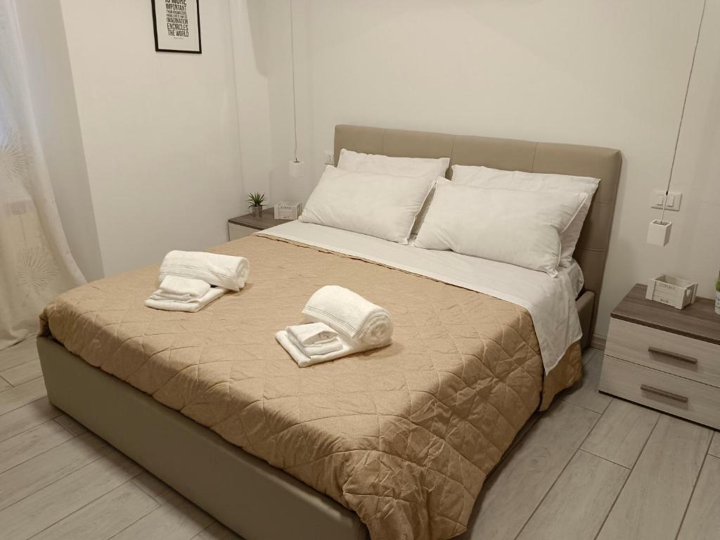 Grey Apartment Villa Olmo - 5
