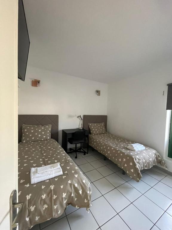 Harmony House Just 2min from the beach with a stunning terrace An Oasis - 3