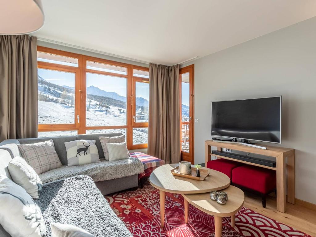 Appartement moderne 4 pièces avec piscine, spa, parking et accès direct aux pistes - FR-1-352-65 - 3
