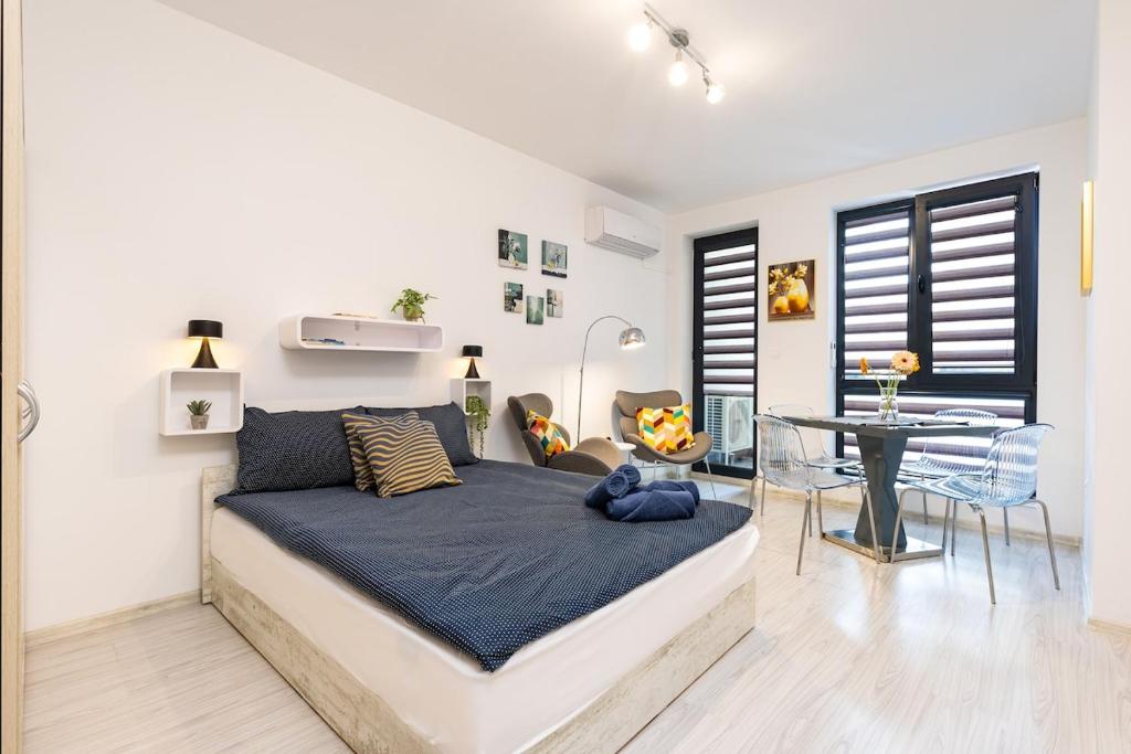 Fancy Studio with Private Parking in New Building, Plovdiv