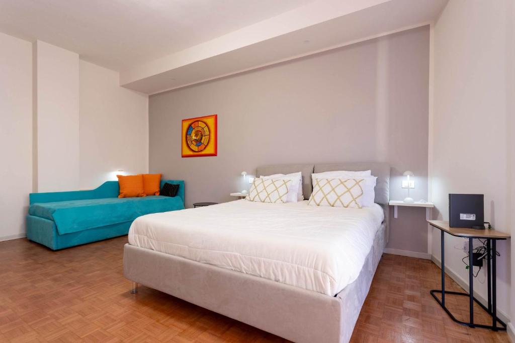 AndreaCosta Prestige - SELF CHECK-IN, Novara