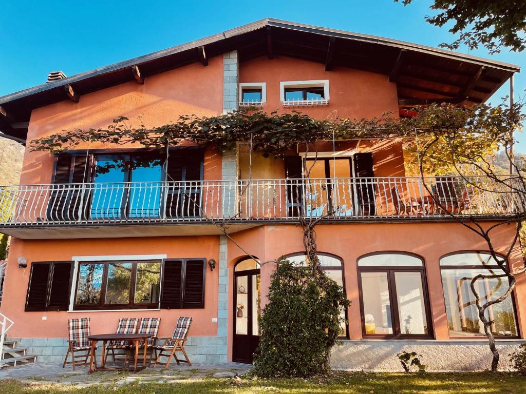 Casa Paradiso, Porto Valtravaglia