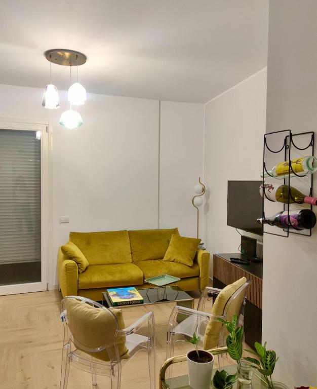 Moderno bilocale con ampio balcone - 4