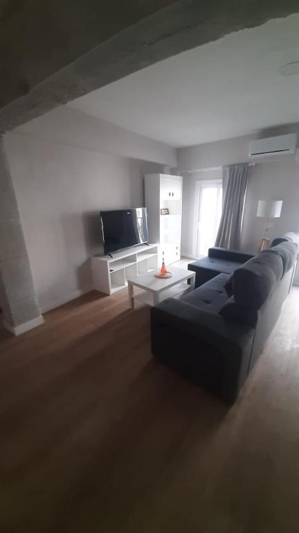Almería Centro- Piso Reformado, Exterior, WiFi, a 1 minuto de Puerta Purchena - 3