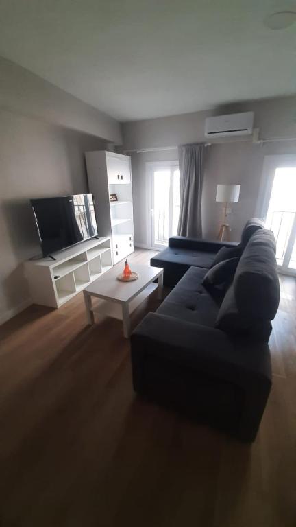 Almería Centro- Piso Reformado, Exterior, WiFi, a 1 minuto de Puerta Purchena - 2