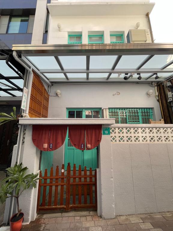 台南神農月樓Moonhouseinn2 台南民宿登記797號, Tchaj-nan