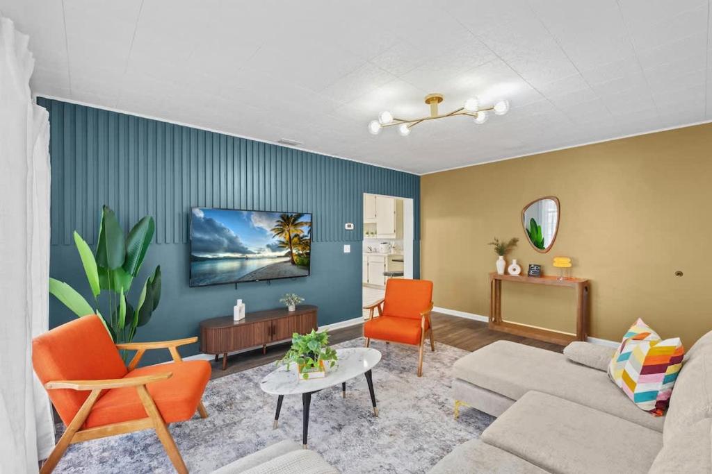 SUPER BOHO - At Lake Toho Fishing VINTaGE VIBEs, Kissimmee