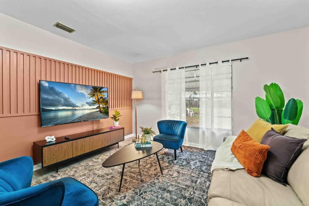 SUPER BOHO - Lake Toho Timeless Charm, Kissimmee