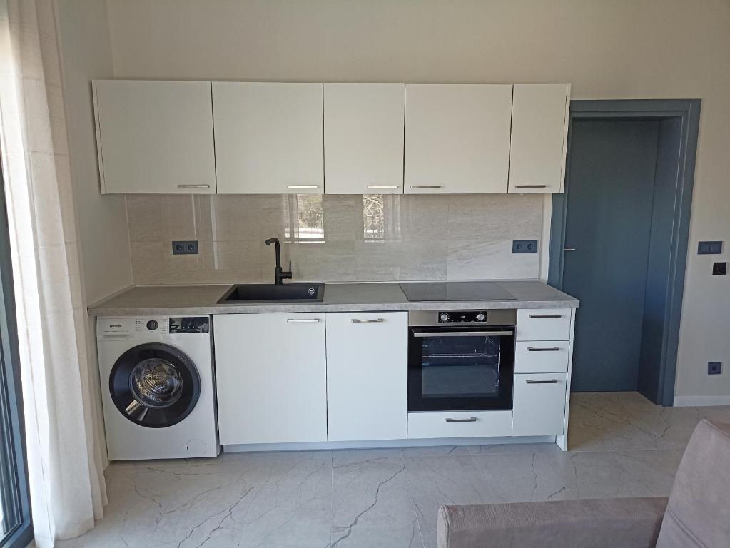 Epic BayView Apartment Kotor - 5