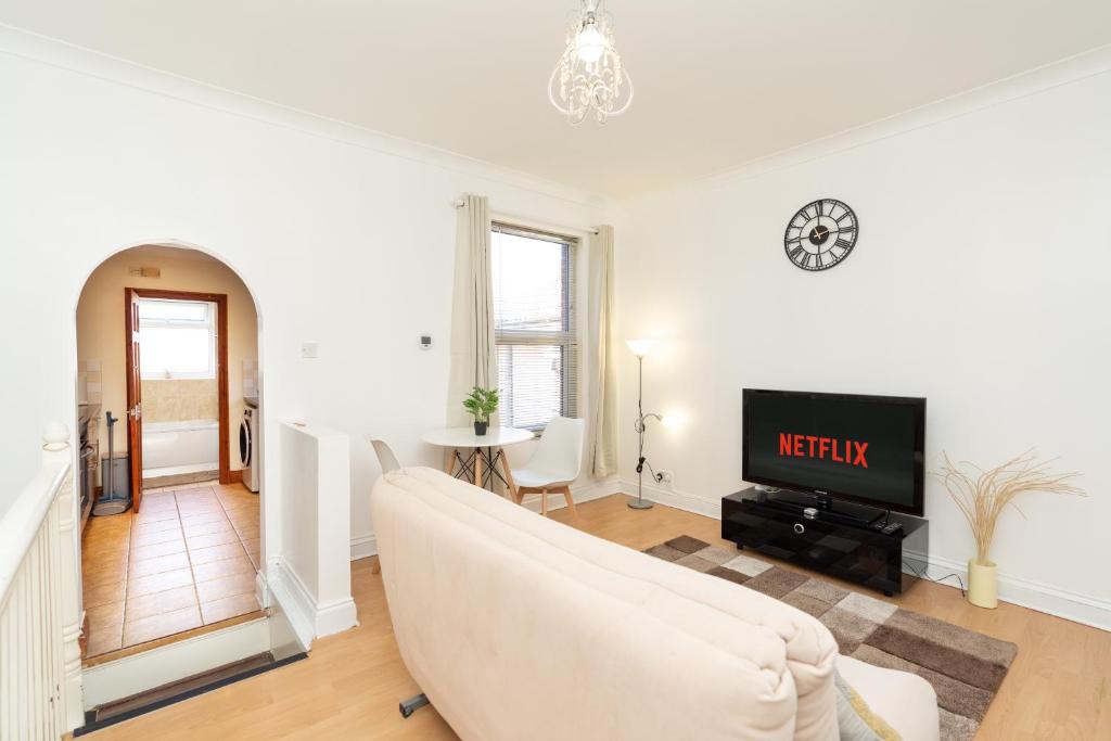 Classy Home near Southampton Airport -Free parking, Eastleigh